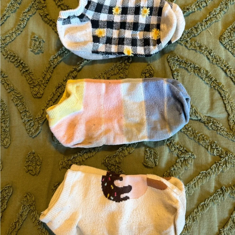 Fun Patterned Socks Set - Picture 5 of 5